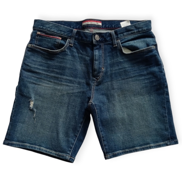 Tommy Hilfiger Other - TOMMY HILFIGER MEN'S BLUE DENIM MEDIUM WASH DISTRESSED JEANS SHORTS. SIZE 32